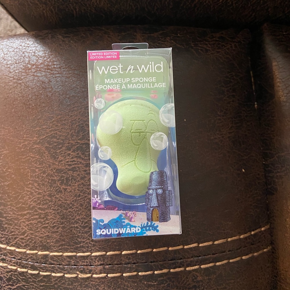 Wet n wild x spongebob squidward sponge